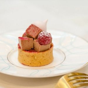 Meet your Posher, Majesty